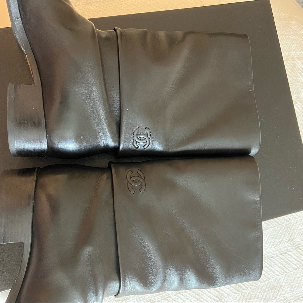 CHANEL Black Leather Mid-Calf Fold-Over Ankle Boots - Picture 6 of 13